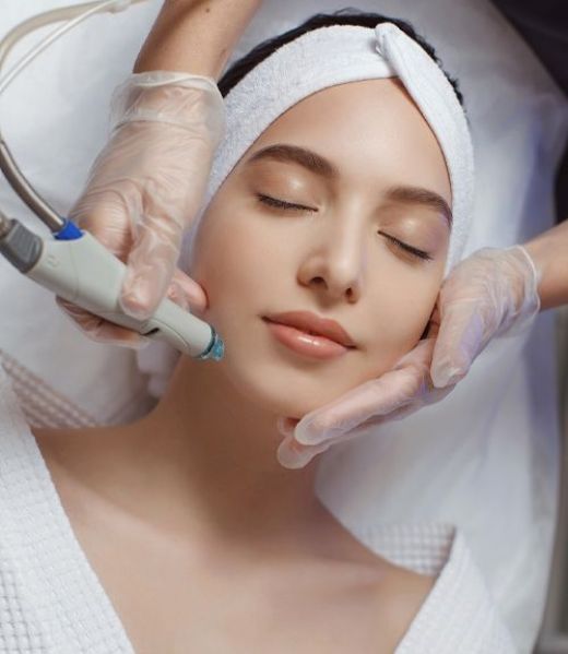 Anti-Acne & Acne Scar Removal with Hydra Facial Treatment